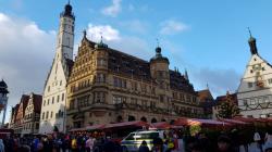 RAthausplatz